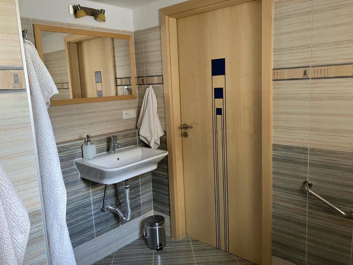 Apartman Viktoria チェスキー クルムロフ エクステリア 写真