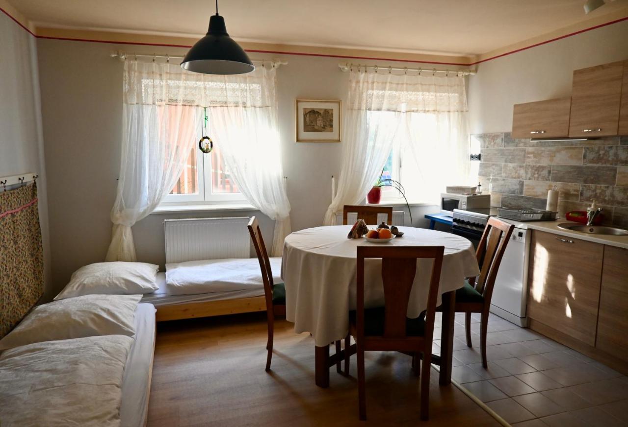 Apartman Viktoria チェスキー クルムロフ エクステリア 写真